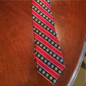 Snowflake Christmas Tie